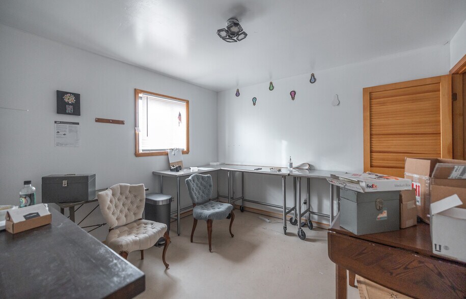 More Photos Of 363 Doolittle Outer Rd, Rolla General Retail For Sale