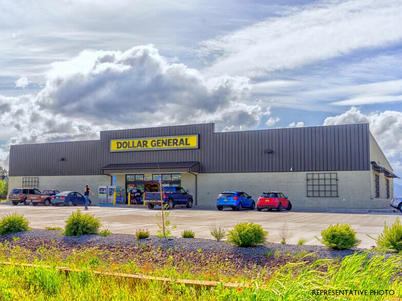 Primary Photo Of 9617 Highway 81 N, Piedmont General Retail For Sale