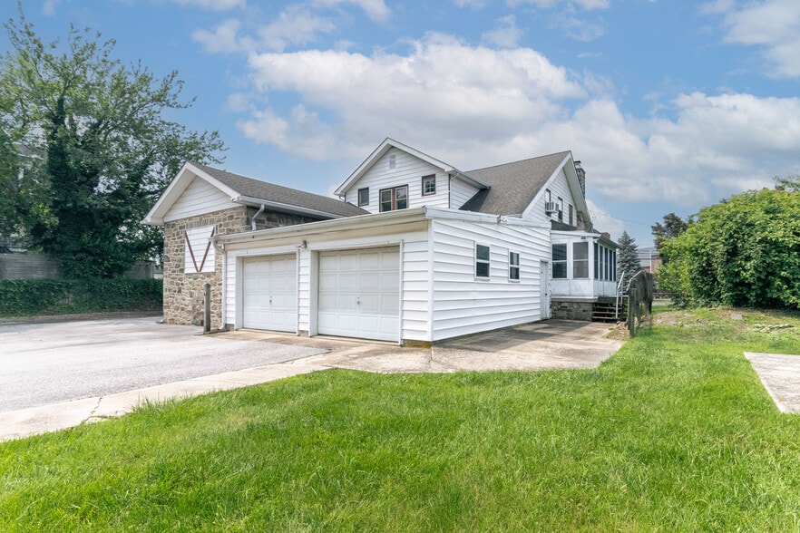 More Photos Of 115 Clifton Ave, Collingdale Specialty For Sale