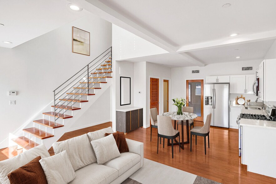 More Photos Of 1411-1413 Cloverfield Blvd, Santa Monica Apartments For Sale