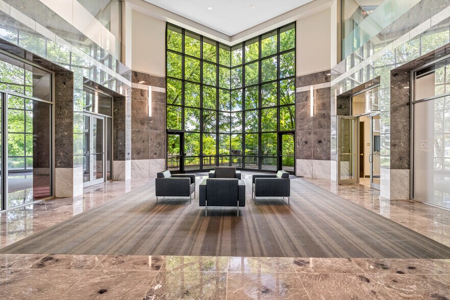 More Photos Of 8440 Woodfield Crossing Blvd, Indianapolis Office For Lease