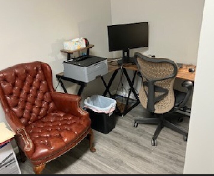 More Photos Of 2922 Audrey Dr, Gastonia Office For Lease