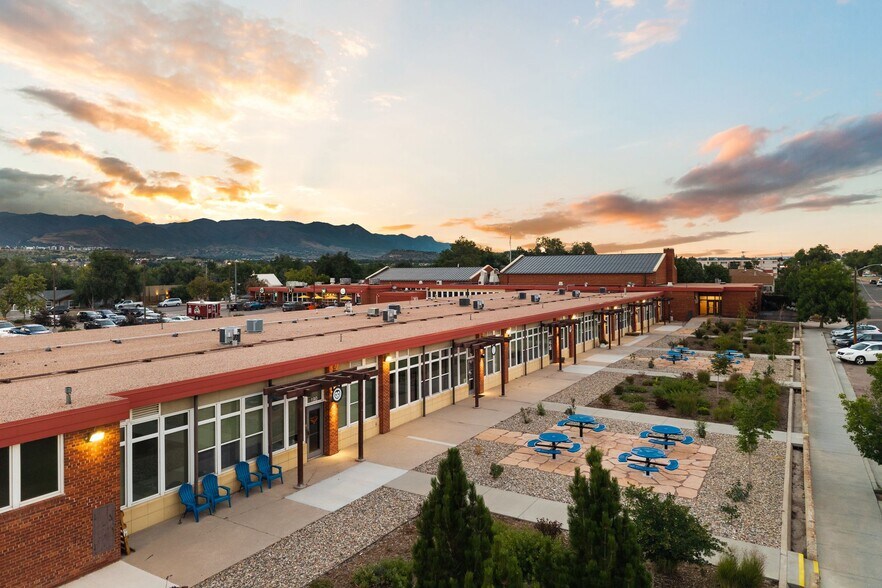 More Photos Of 2727 N Cascade Ave, Colorado Springs General Retail For Lease