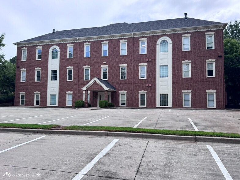 More Photos Of 3495 Holcomb Bridge Rd, Peachtree Corners Office For Sale