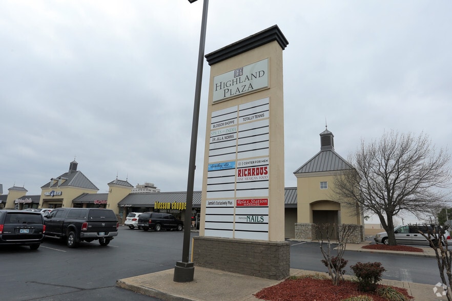 More Photos Of 5505-5667 E 41st St, Tulsa Unknown For Lease