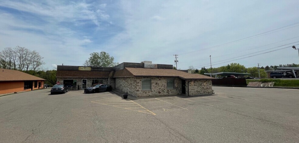 More Photos Of 2965-2967 Cleveland Rd, Wooster Freestanding For Sale
