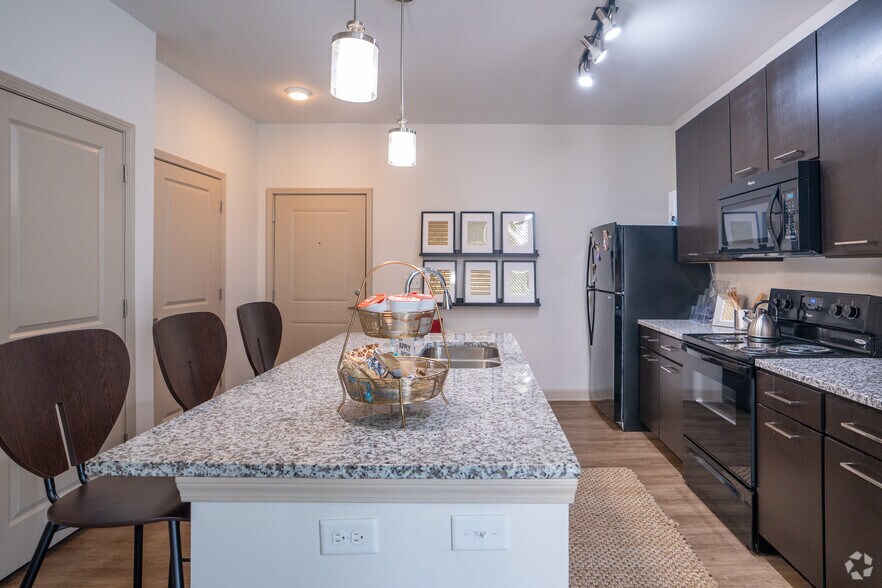 More Photos Of 2330 Jack Warner Pkwy, Tuscaloosa Apartments For Sale