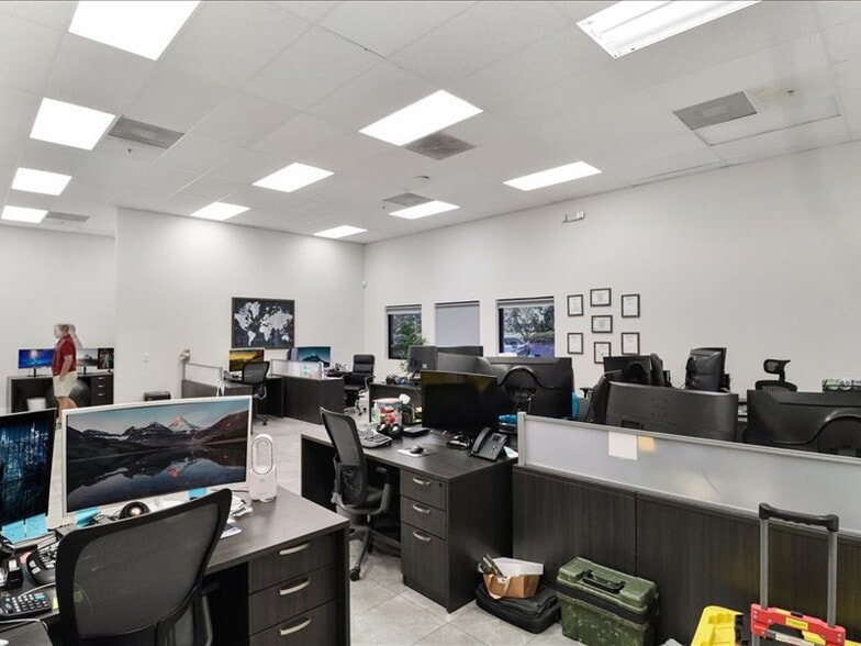 More Photos Of 73 SW 12th Ave, Dania Beach Warehouse For Sale