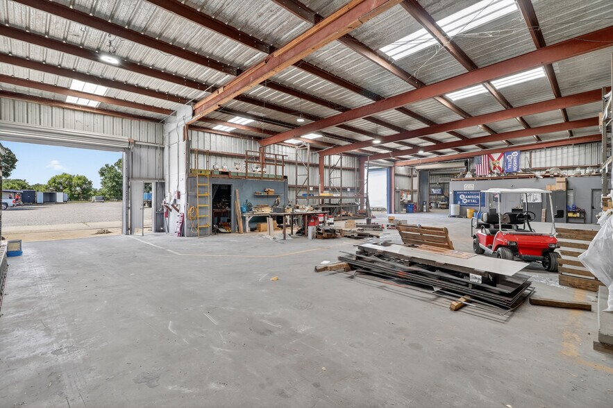 More Photos Of 3145 US Highway 92 E, Lakeland Warehouse For Sale
