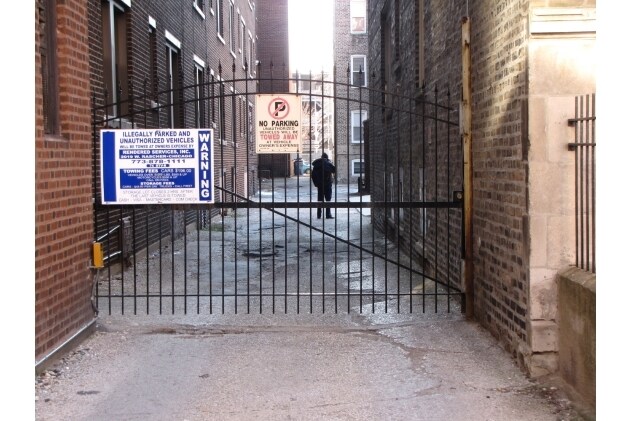 More Photos Of 921 W Wilson Ave, Chicago Apartments For Sale