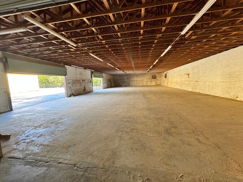 More Photos Of 601 Lemon St, Port Orange Warehouse For Sale