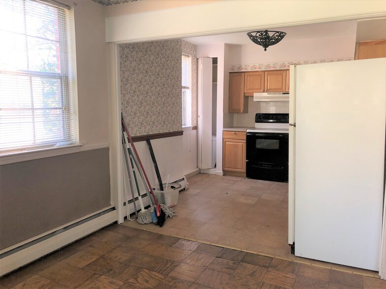 More Photos Of 256 Montgomery Ave, Haverford Apartments For Sale
