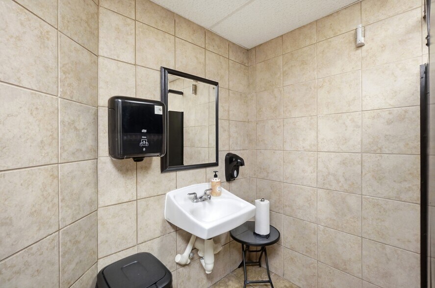 More Photos Of 209 N Main St, Delphos Restaurant For Sale