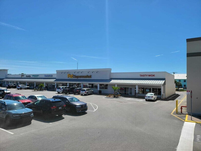 More Photos Of 4265 Tamiami Trl, Port Charlotte Unknown For Lease