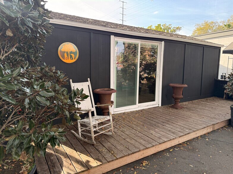 More Photos Of 1480 E Michigan St, Orlando Freestanding For Sale