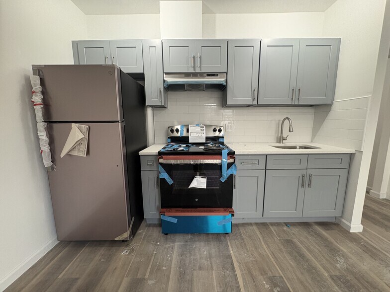 More Photos Of 722 Saint Lawrence Ave, Bronx Apartments For Sale