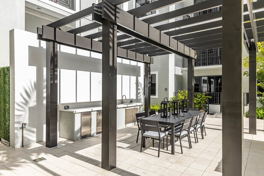 More Photos Of 1711 N University Dr, Plantation Coworking Space