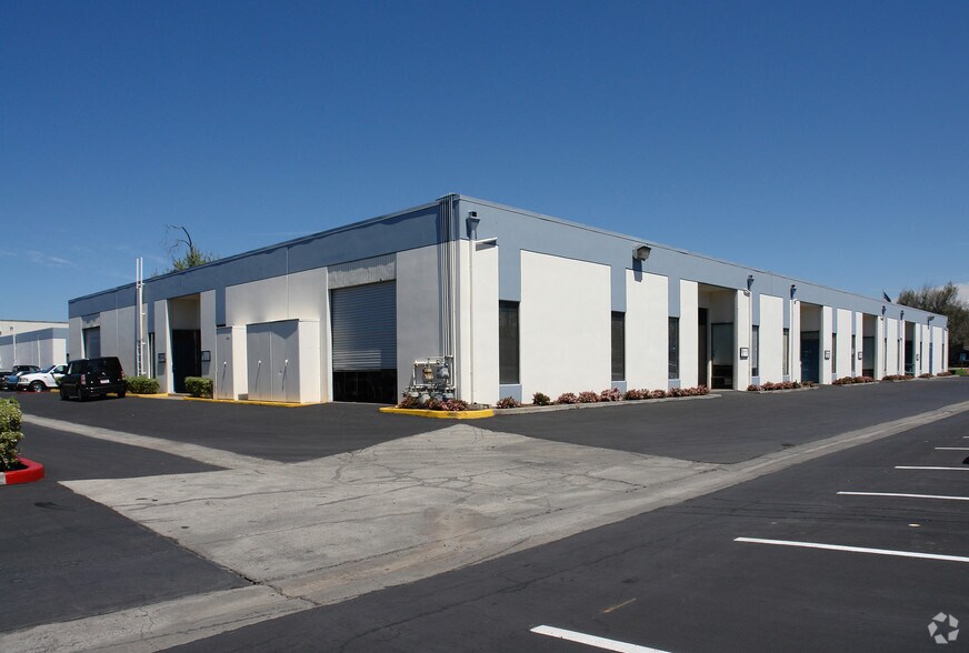 More Photos Of 4888 Ronson Ct, San Diego Manufacturing For Lease