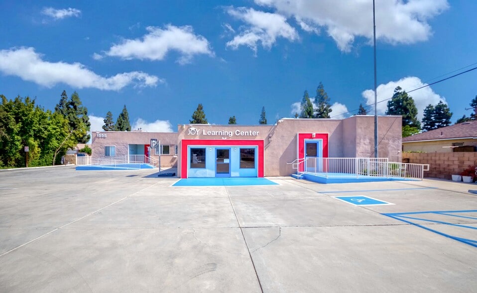 More Photos Of 1555 W Commonwealth Ave, Fullerton Office For Lease