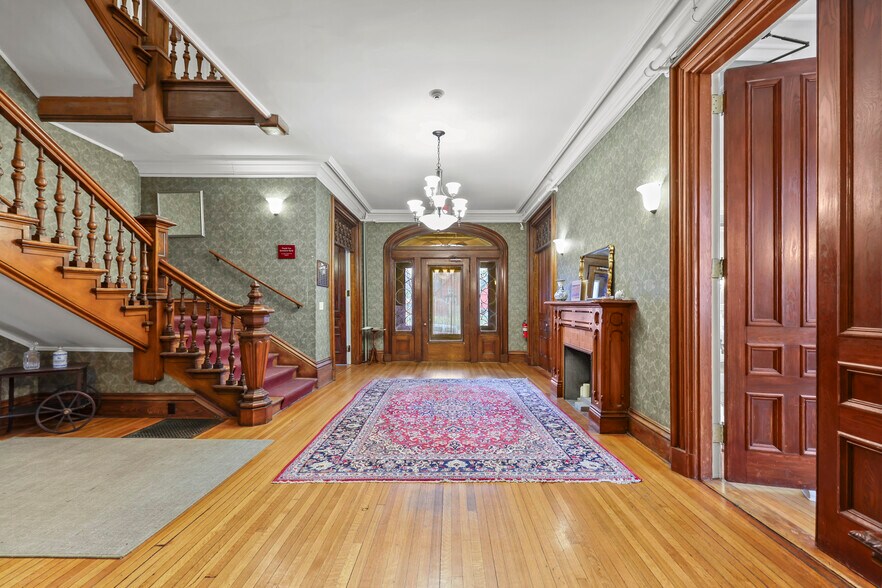 More Photos Of 74 Wendell Ave, Pittsfield Hotel For Sale