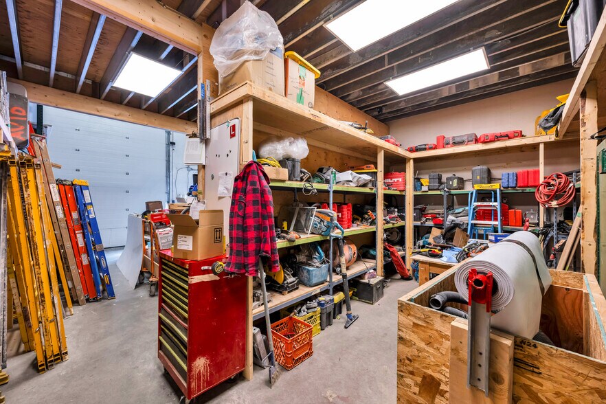 More Photos Of 19299 94 Ave, Surrey Warehouse For Sale