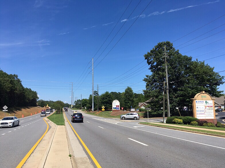 More Photos Of 5041 Dallas Hwy, Powder Springs Medical For Lease