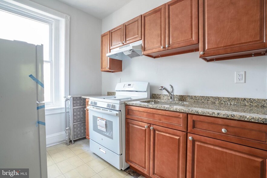 More Photos Of 2011 E Allegheny Ave, Philadelphia Apartments For Sale