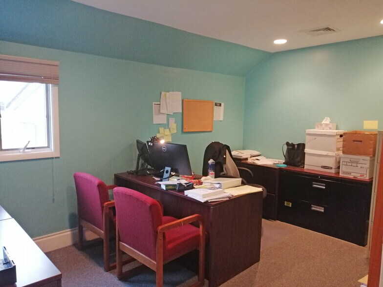 More Photos Of 4499 Route 27, Kingston Medical For Lease