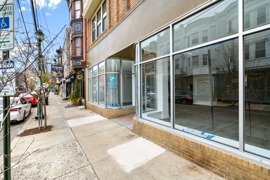 More Photos Of 724-726 S 4th St, Philadelphia General Retail For Sale