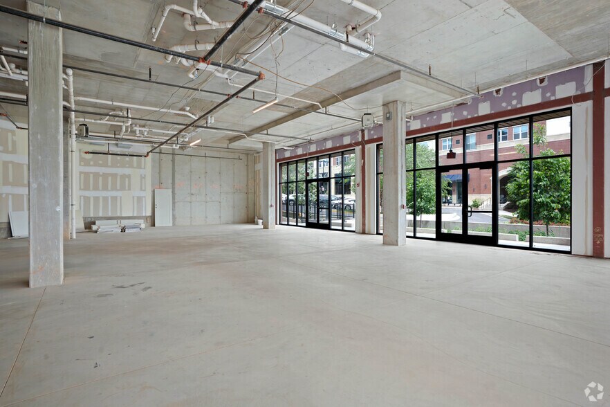More Photos Of 7730 Harkins Rd, Lanham Apartments For Lease