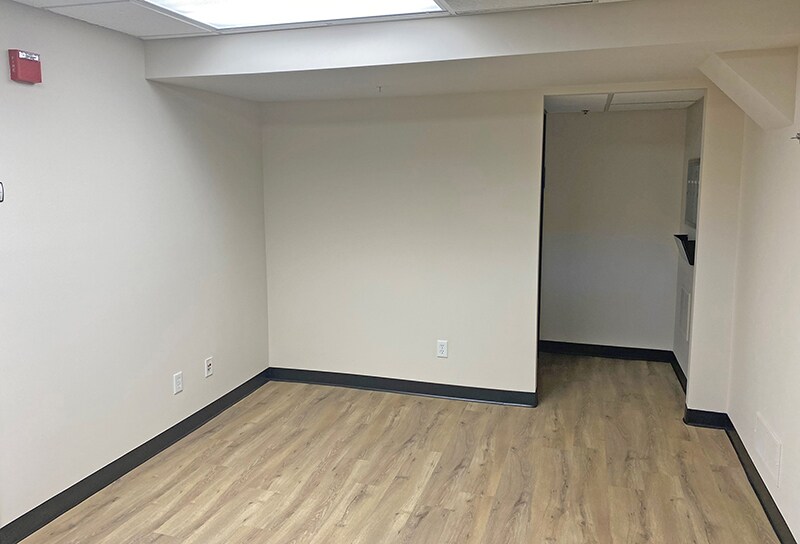 More Photos Of 1700 Niagara Ln, Plymouth Office Residential For Lease