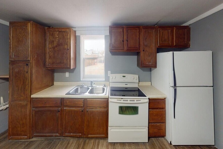 More Photos Of 304 10th Ave NW, Mandan Multifamily For Sale