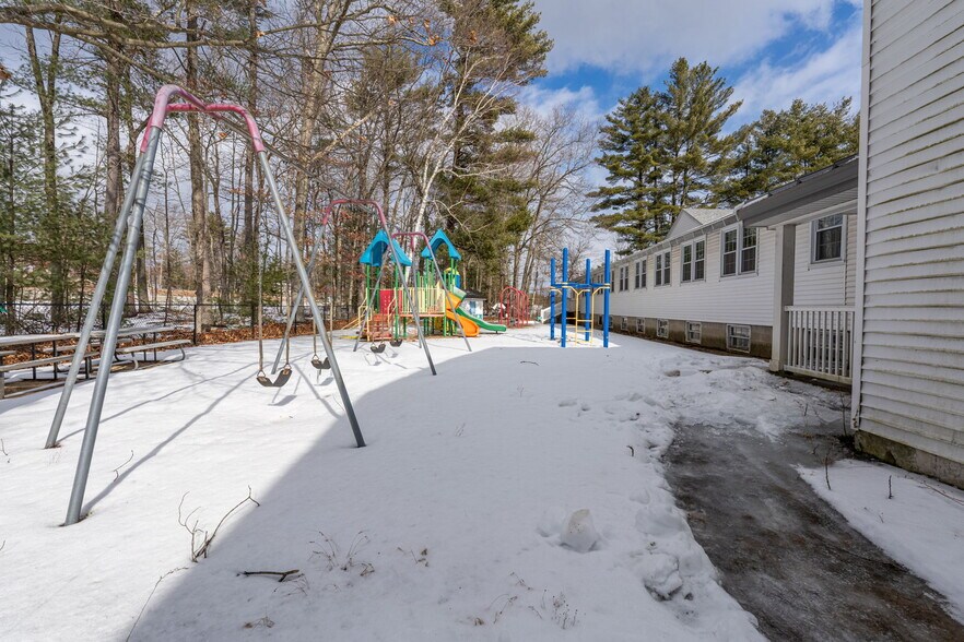 More Photos Of 646 Daniel Webster Hwy, Merrimack Specialty For Lease