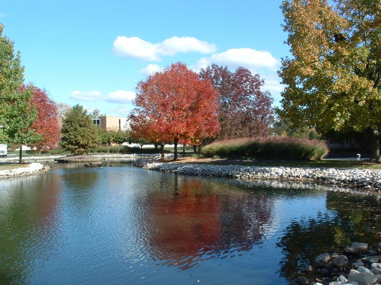 More Photos Of 2280 Schuetz Rd, Maryland Heights Office For Sale