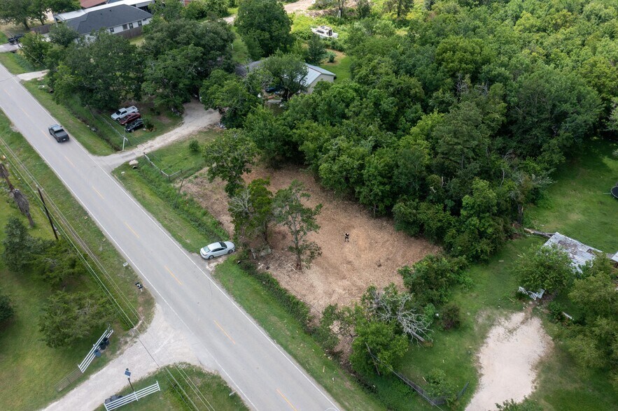 More Photos Of 3902 Cedar Bayou Lynchburg Rd, Baytown Land For Sale