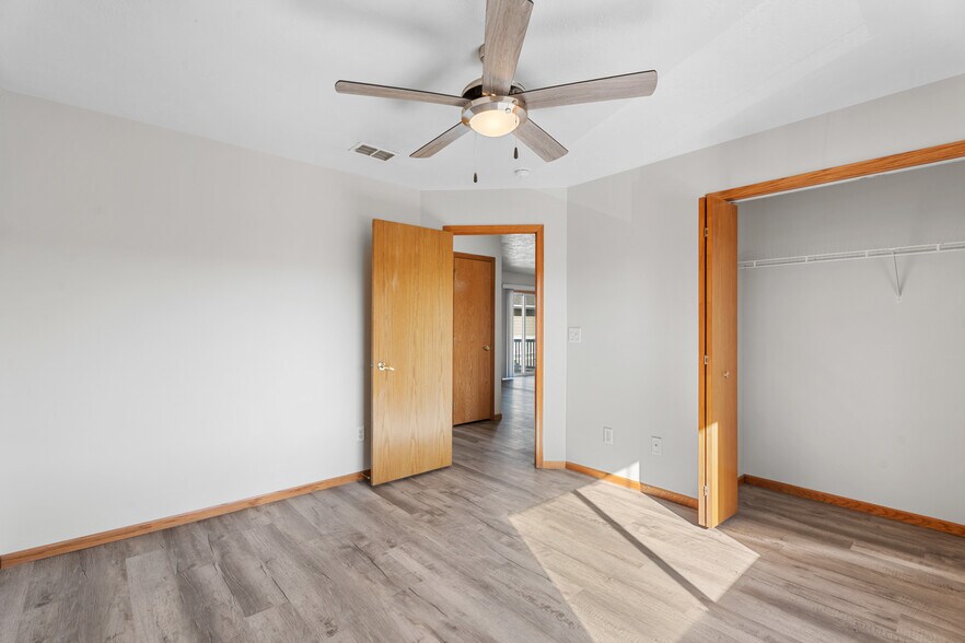 More Photos Of 1026 Cornell St, Vermillion Apartments For Sale