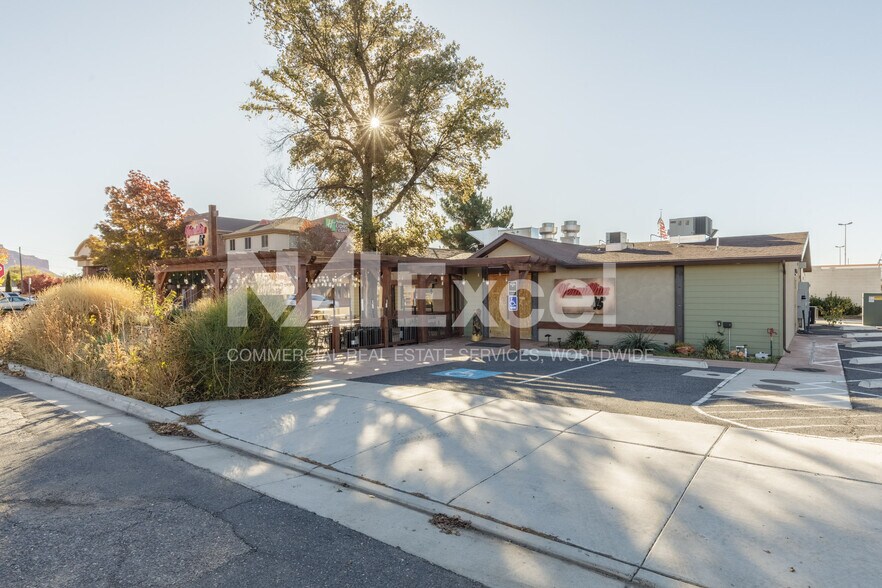 More Photos Of 210 S 100 E, Kanab Restaurant For Sale