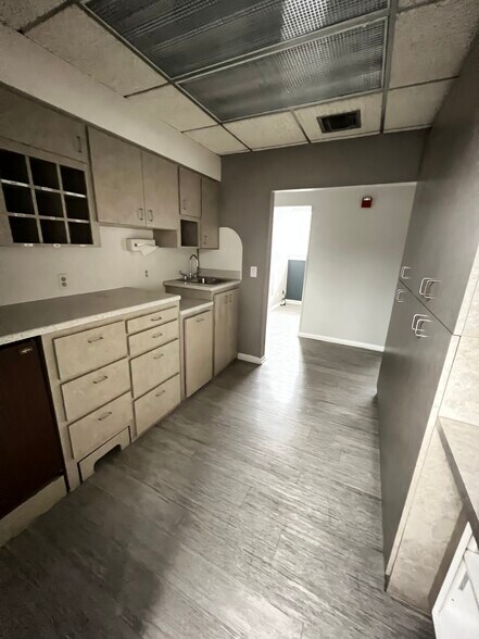 More Photos Of 1385 W State Road 434, Longwood Medical For Lease