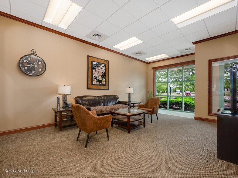 More Photos Of 19225-19233 Henry Dr, Mokena Flex For Sale