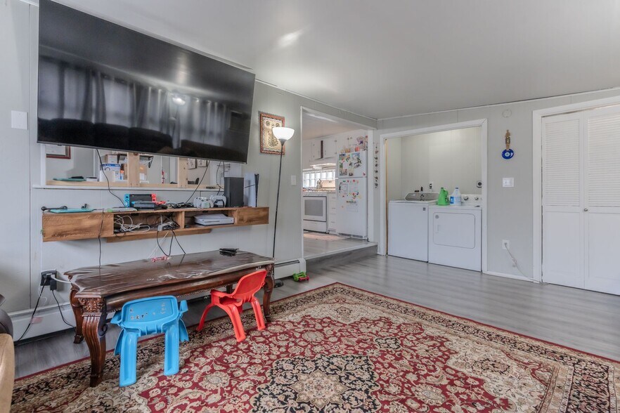 More Photos Of 49 N Broad St, Nazareth Storefront Retail Residential For Sale