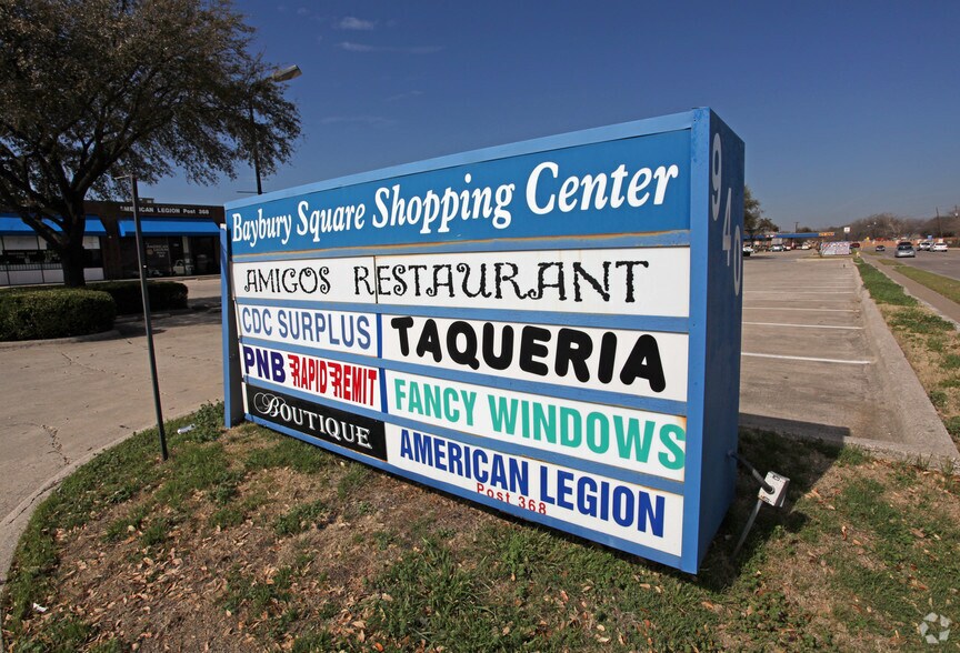More Photos Of 940 E Belt Line Rd, Richardson General Retail For Lease