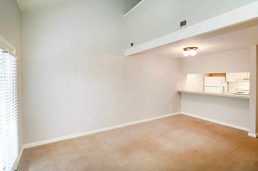 More Photos Of 1410 N Weinbach Ave, Evansville Apartments For Sale