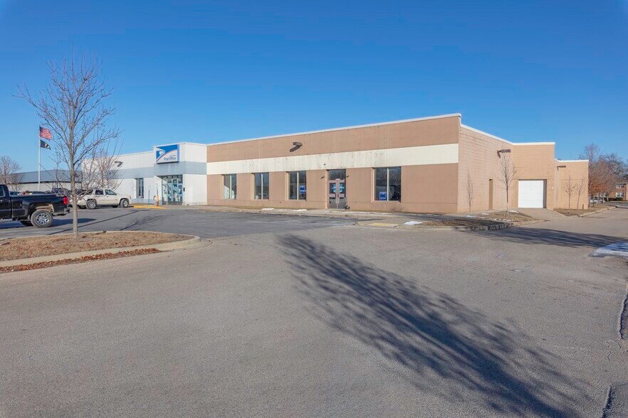 More Photos Of 1818 Milton Ave, Janesville Freestanding For Lease