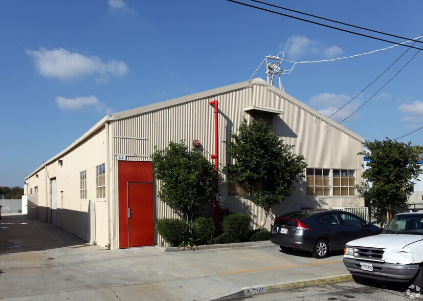 Primary Photo Of 3341-3347 La Cienega Pl, Los Angeles Warehouse For Lease
