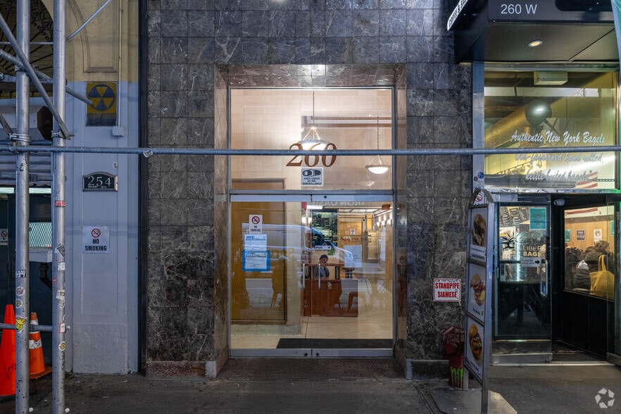 More Photos Of 260 W 35th St, New York Office Residential For Lease