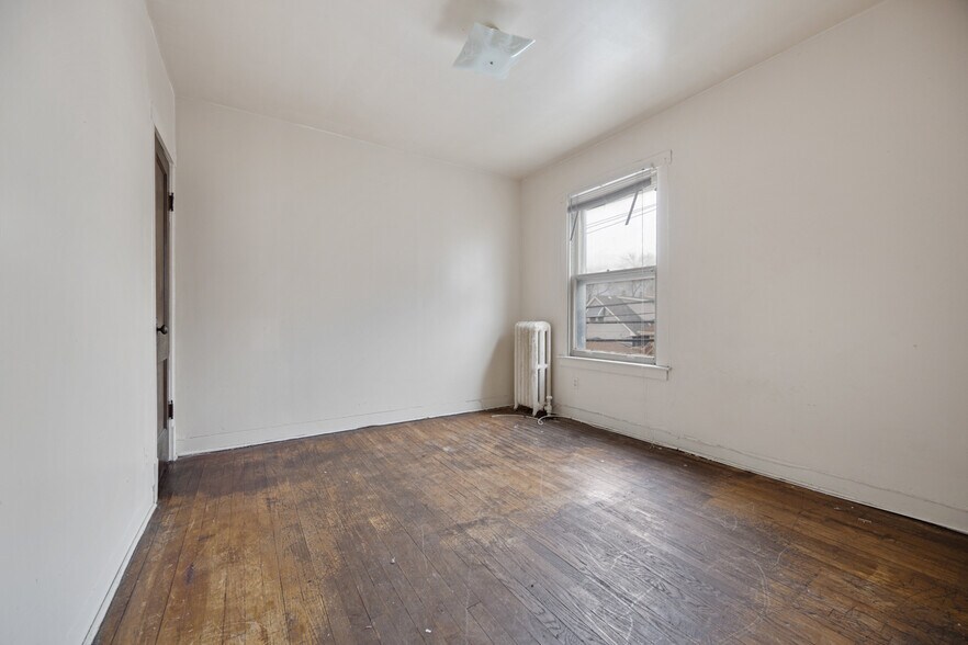 More Photos Of 6355-6357 S Francisco Ave, Chicago Apartments For Sale