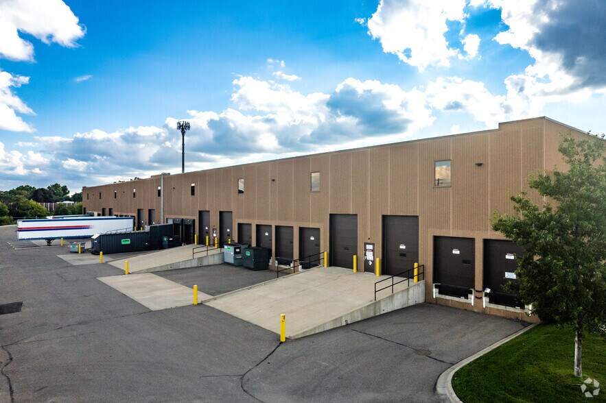 More Photos Of 650 Pelham Blvd, Saint Paul Flex For Lease