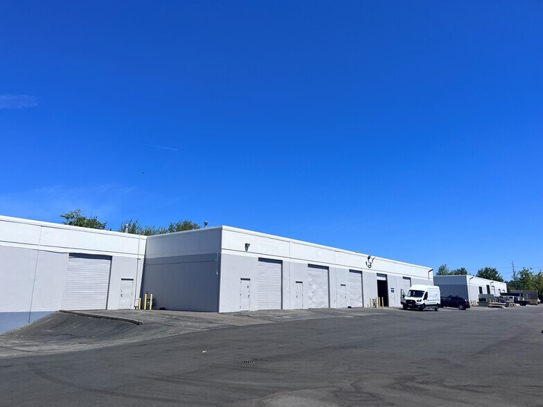 More Photos Of 22441-22477 72nd Ave S, Kent Unknown For Lease