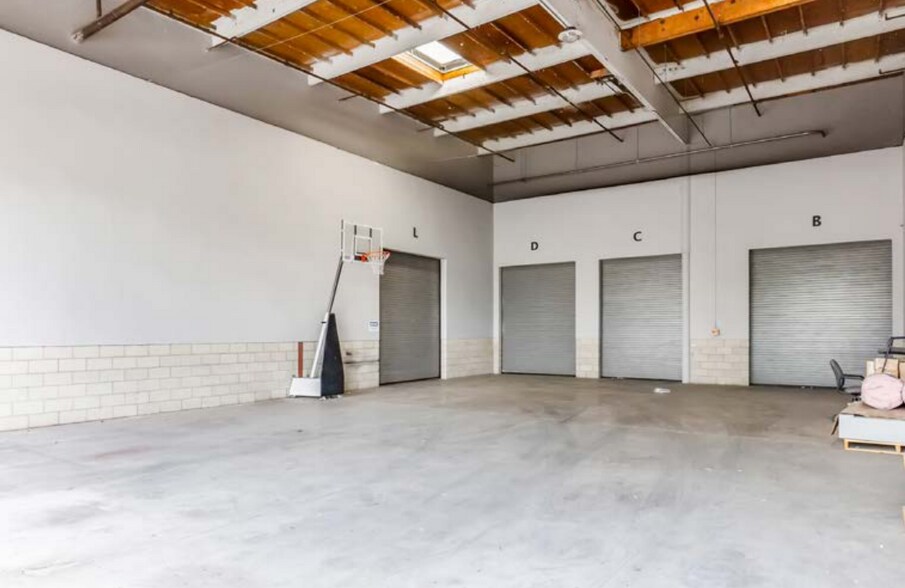 More Photos Of 1382 Valencia Ave, Tustin Research And Development For Sale