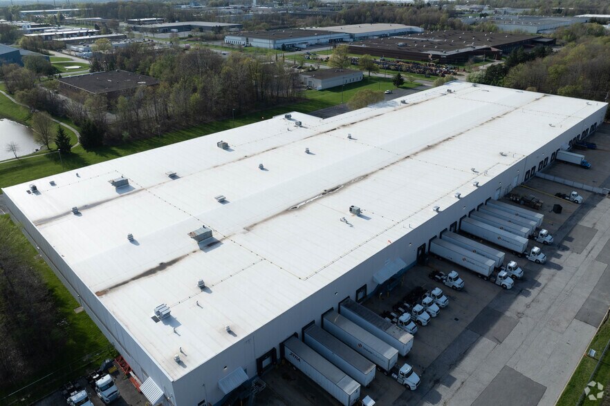 More Photos Of 1842 Enterprise Pky, Twinsburg Warehouse For Lease